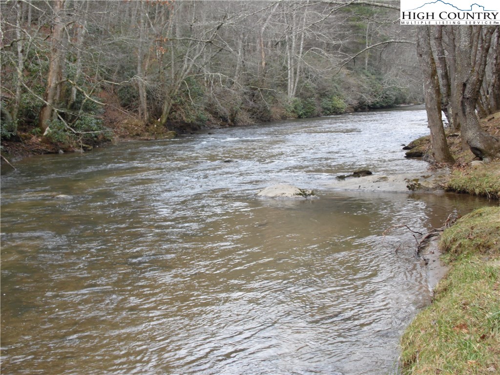 S9 Breezy Ridge Lane Sparta, NC 28675 - Photo 2 of 9 Gallery Image 2