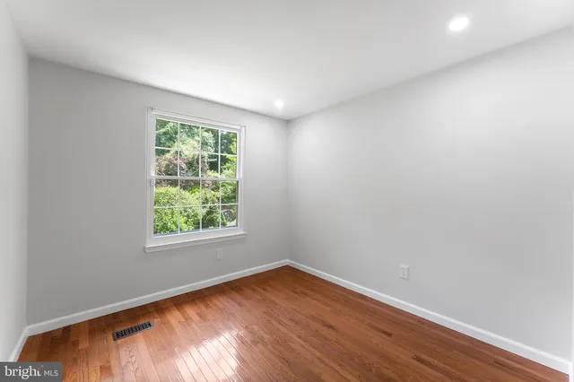 $764,980 | 9117 Hunting Pines Place, Fairfax, VA 22032