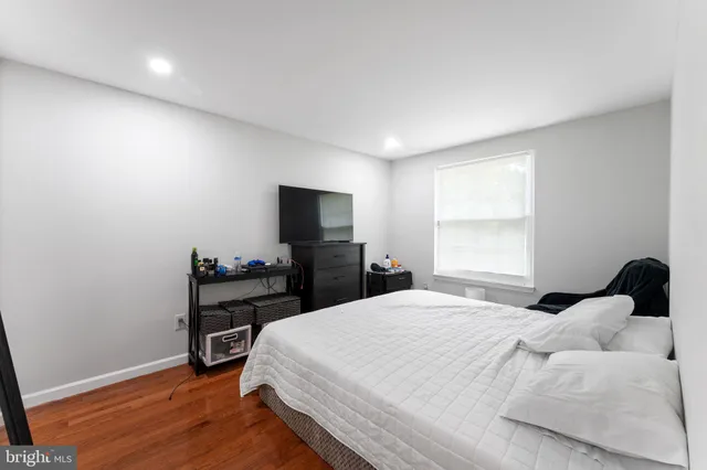 $764,980 | 9117 Hunting Pines Place, Fairfax, VA 22032