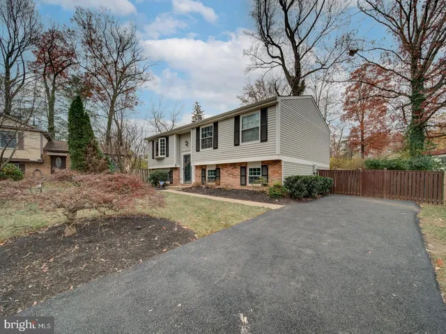 $764,980 | 9117 Hunting Pines Place, Fairfax, VA 22032