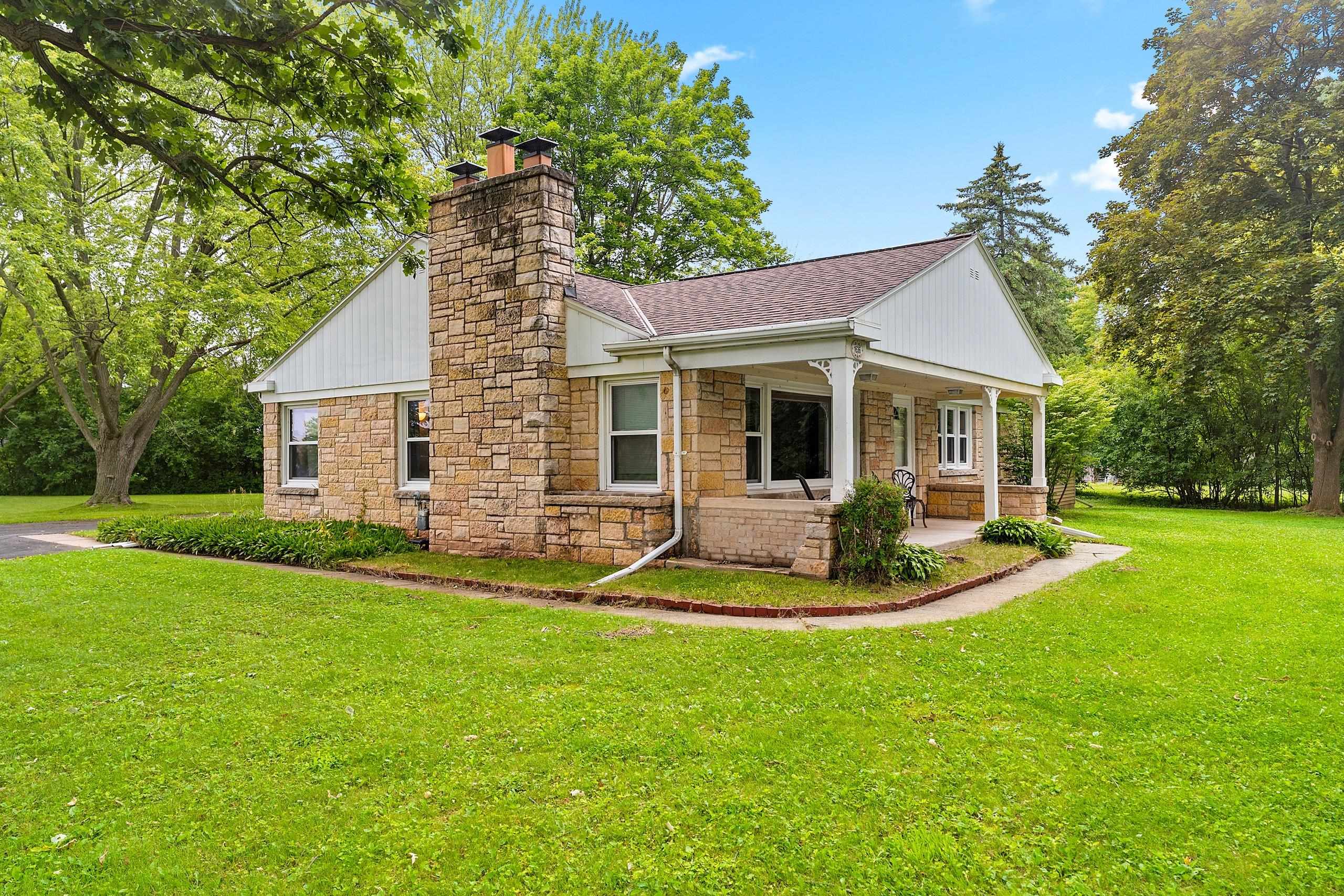 1636 Lost Dauphin Road De Pere, WI 54115 - Photo 1 of 49