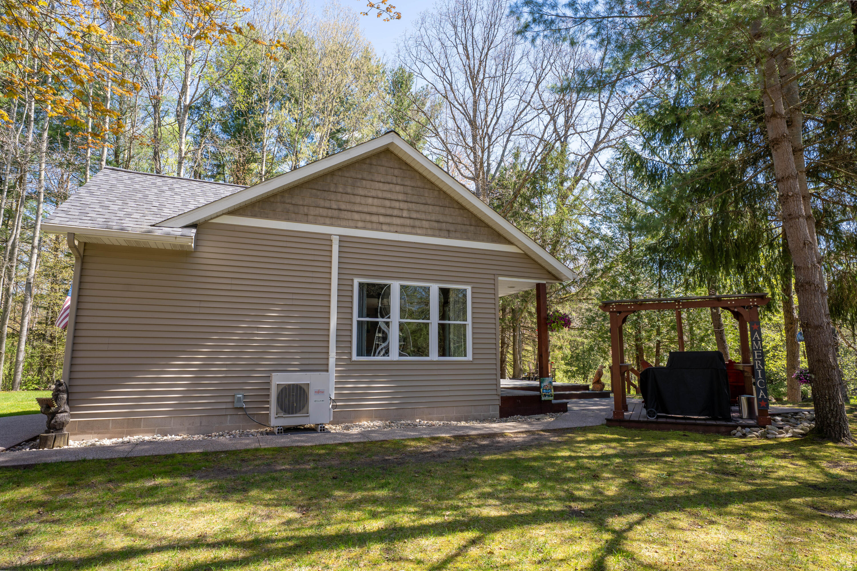 5936 South Rapids Road Branch, MI 49402 - Photo 5 of 46 DSC03852-HDR
