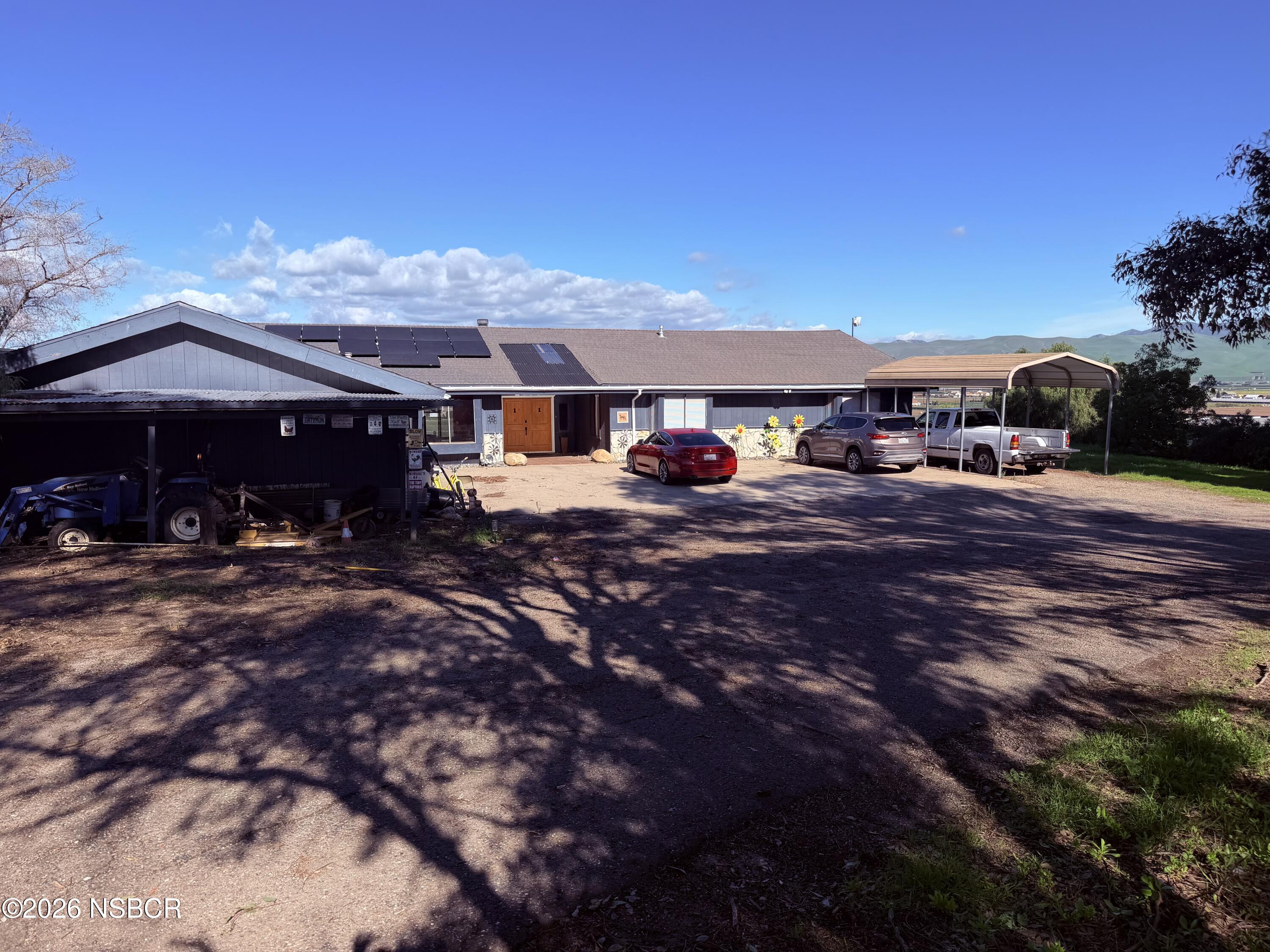 2075 Cambridge Way Santa Maria, CA 93454 - Photo 2 of 48 IMG_5543