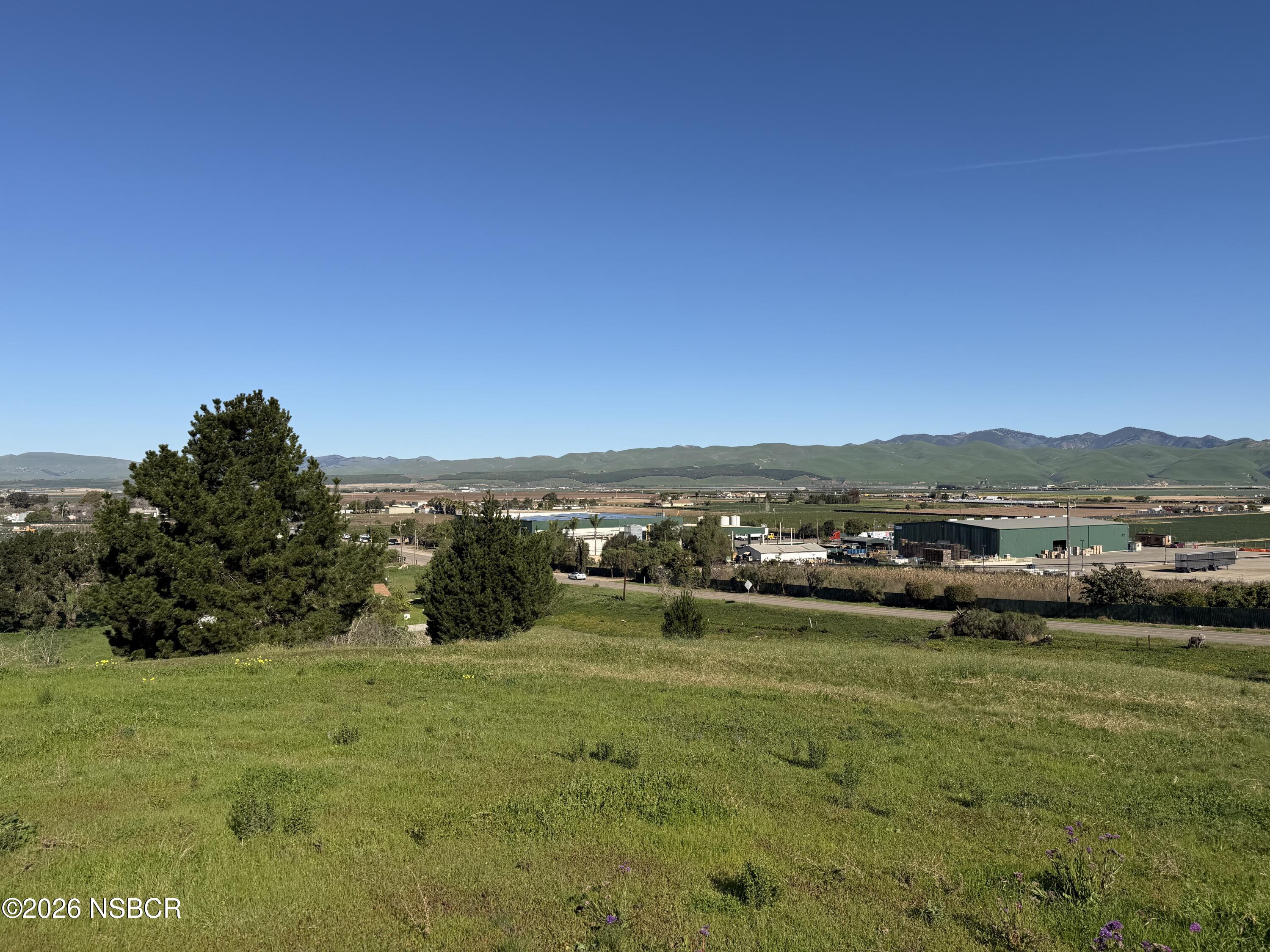 2075 Cambridge Way Santa Maria, CA 93454 - Photo 41 of 48 IMG_5598