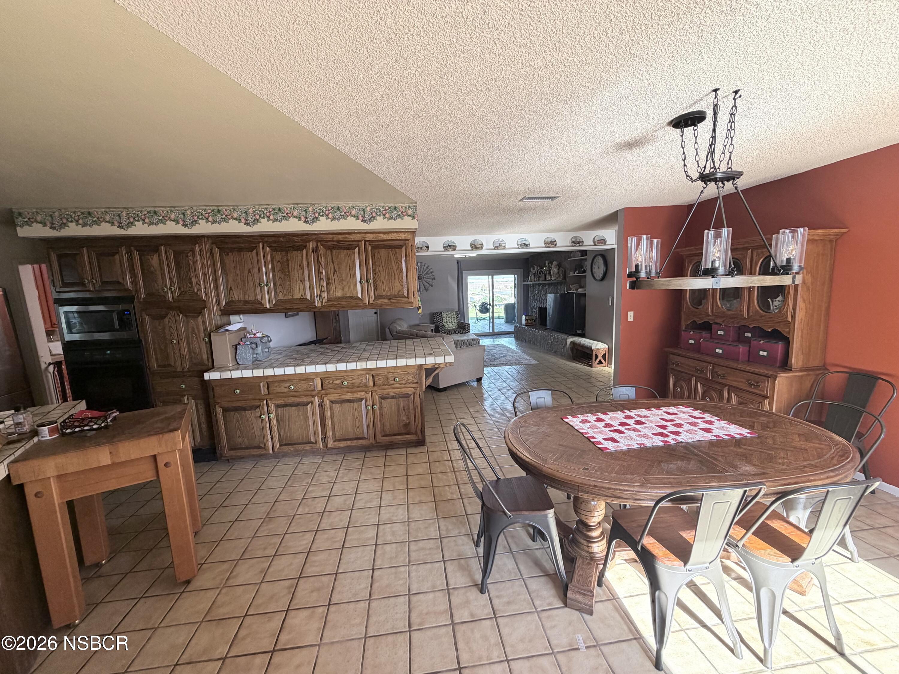 2075 Cambridge Way Santa Maria, CA 93454 - Photo 5 of 48 IMG_5499