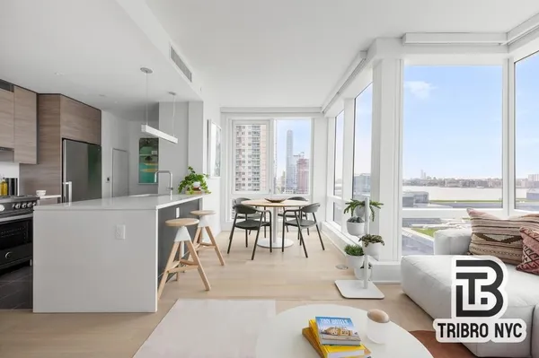 $8,450 | 555 West 38th Street, Unit 27 | Hudson Yards