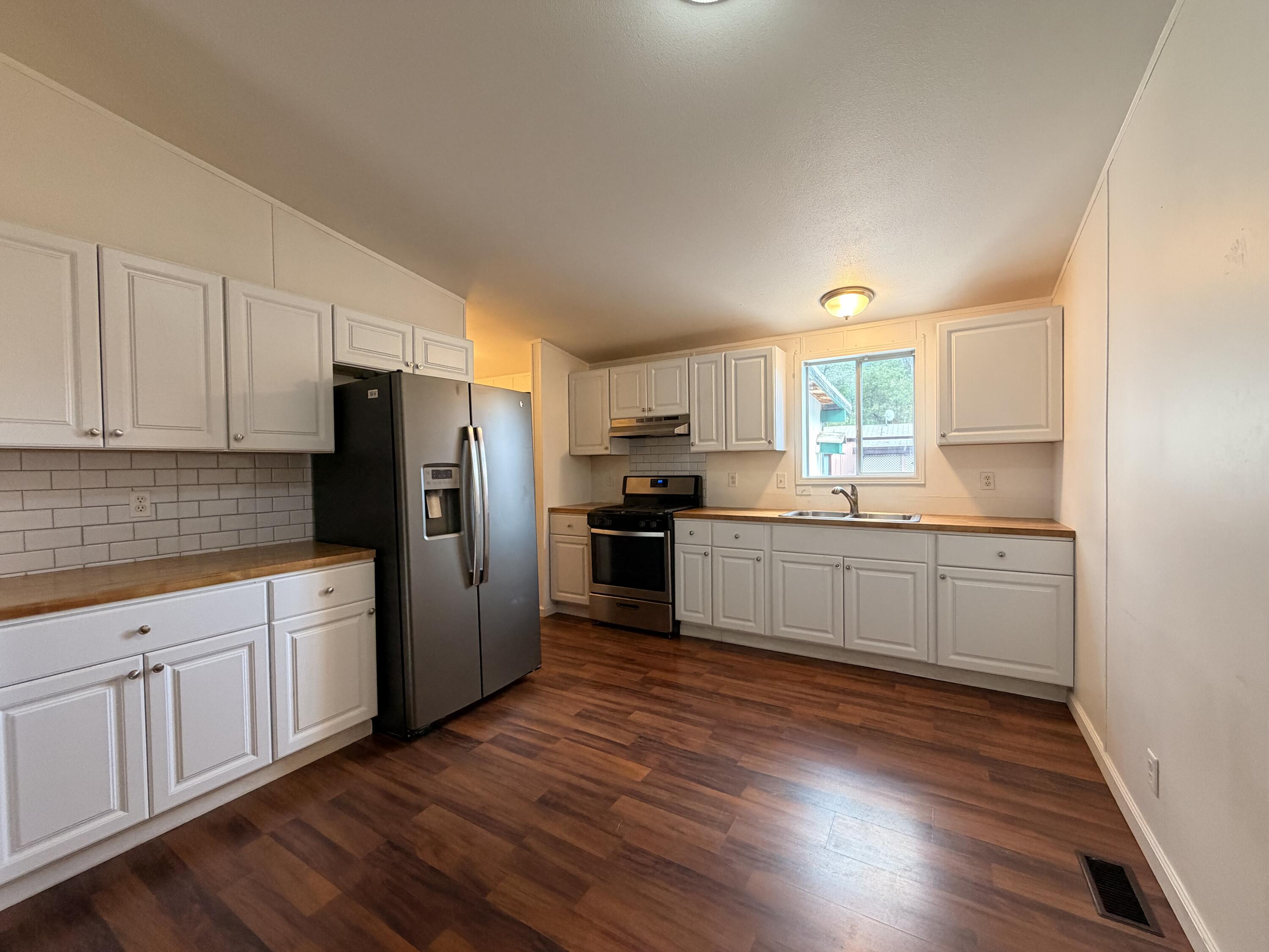 13905 Trinity Mountain Road, Unit 46 French Gulch, CA 96033 - Photo 14 of 34 IMG_7899