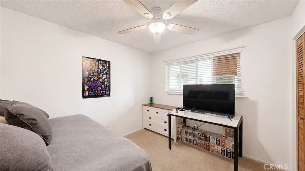 6031 Riverside Avenue Rialto, CA 92377 - Photo 12 of 38