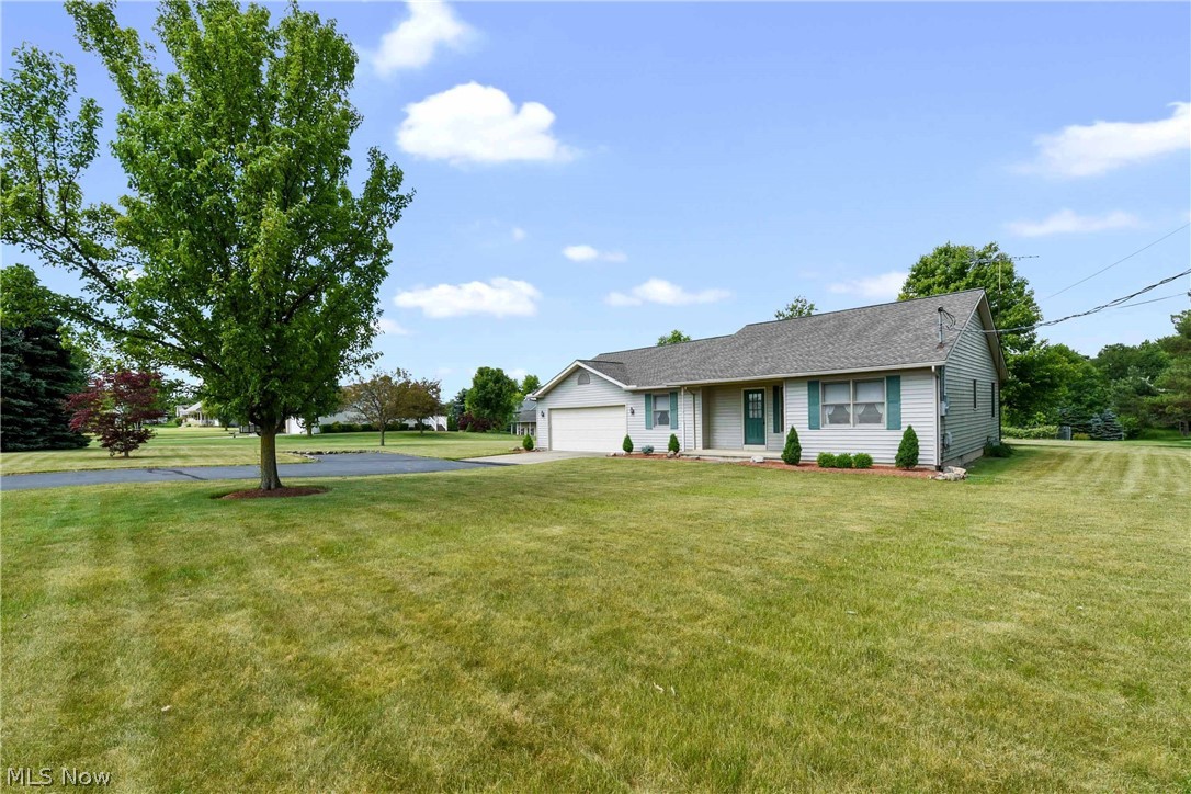 11600 Green Road Wakeman, OH 44889 - Photo 3 of 35