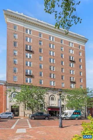 $195,000 | 500 Court Square, Unit 406, Charlottesville, VA 22902