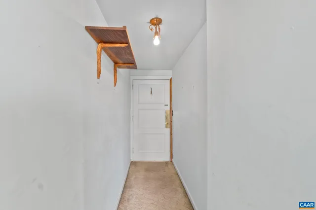 $195,000 | 500 Court Square, Unit 406, Charlottesville, VA 22902