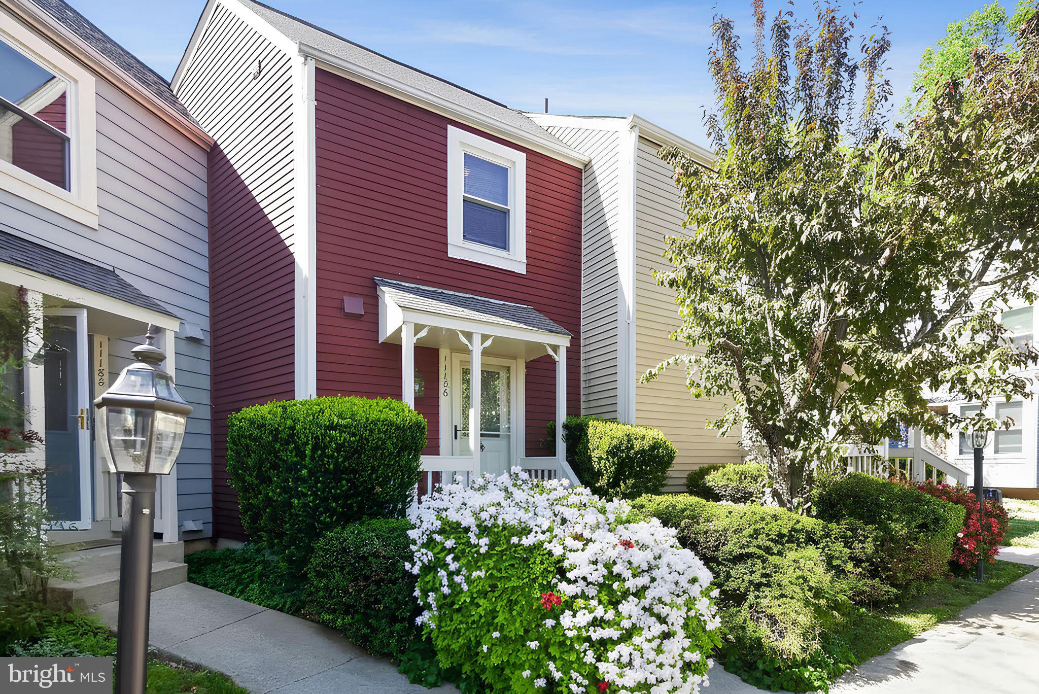 11186 Silentwood Lane Reston, VA 20191 - Photo 2 of 26