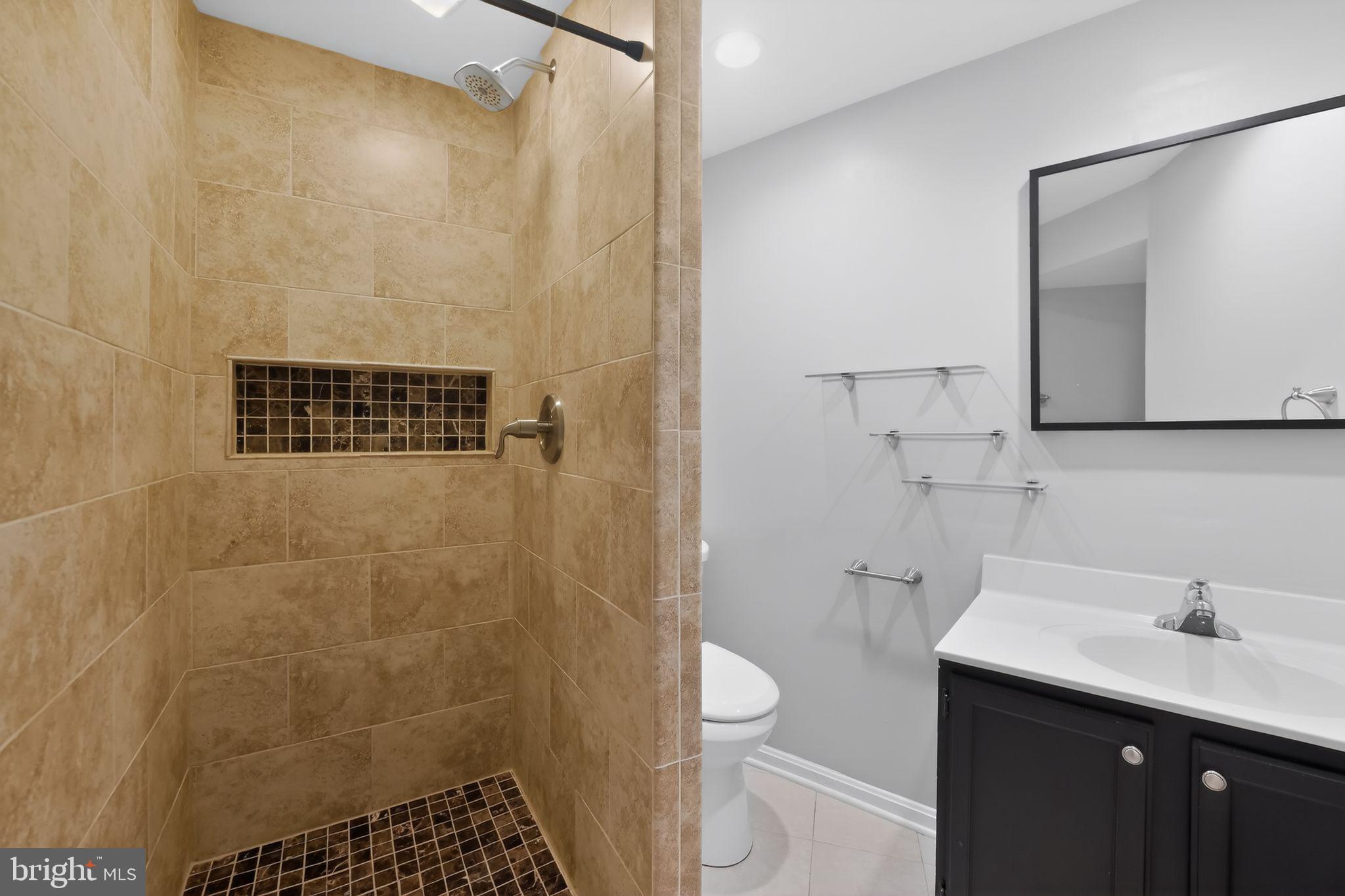 11186 Silentwood Lane Reston, VA 20191 - Photo 23 of 26