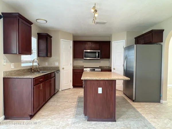 $2,400 | 1718 Sawgrass Drive Southwest, Palm Bay, FL 32908