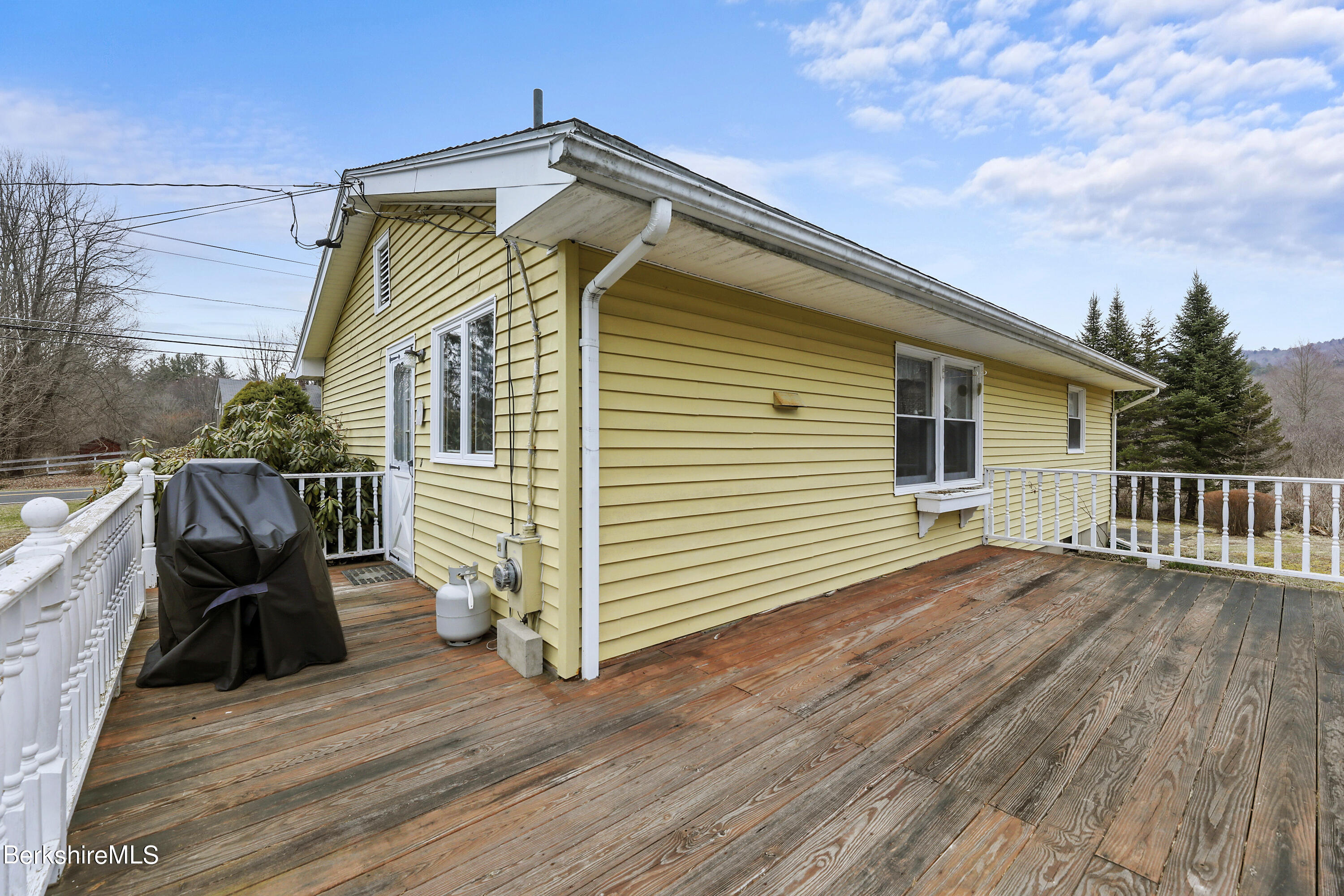 350 New Lenox Road Lenox, MA 01240 - Photo 15 of 23 350 New Lenox 16-Back-Porch