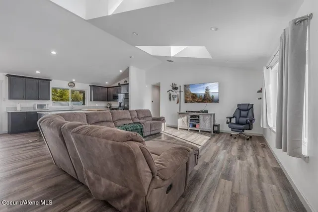 $735,000 | 1605 Poirier Road, Blanchard, ID 83804