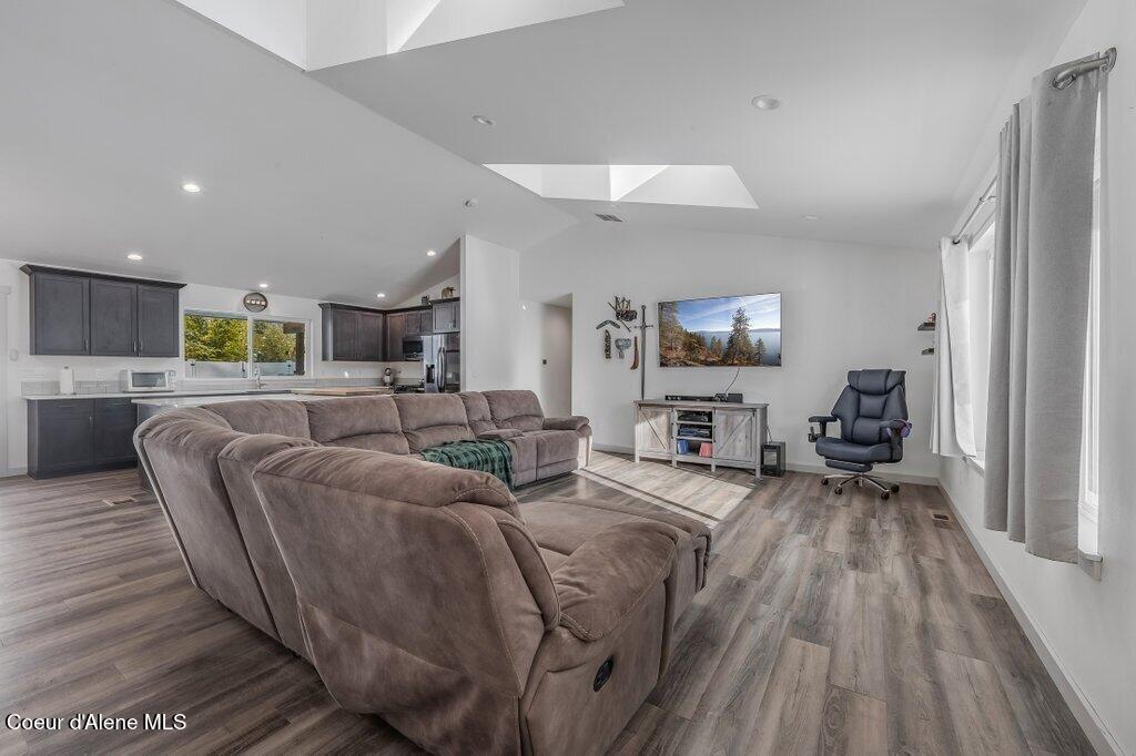 1605 Poirier Road Blanchard, ID 83804 - Photo 15 of 33 Great Room1