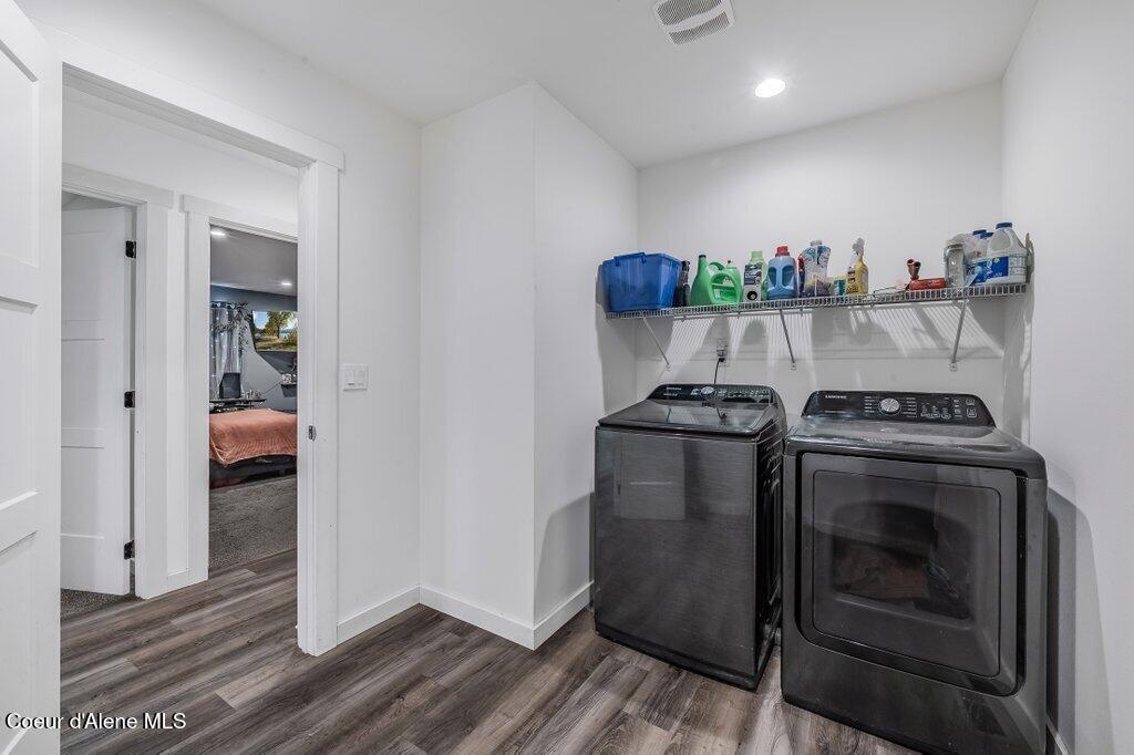 1605 Poirier Road Blanchard, ID 83804 - Photo 30 of 33 Laundry