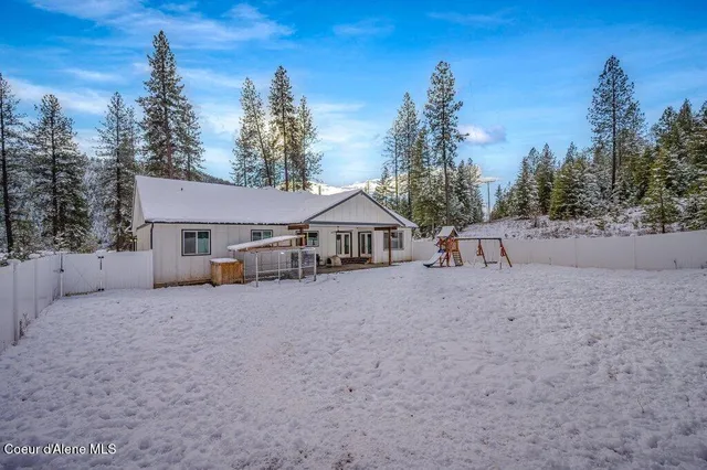 $735,000 | 1605 Poirier Road, Blanchard, ID 83804