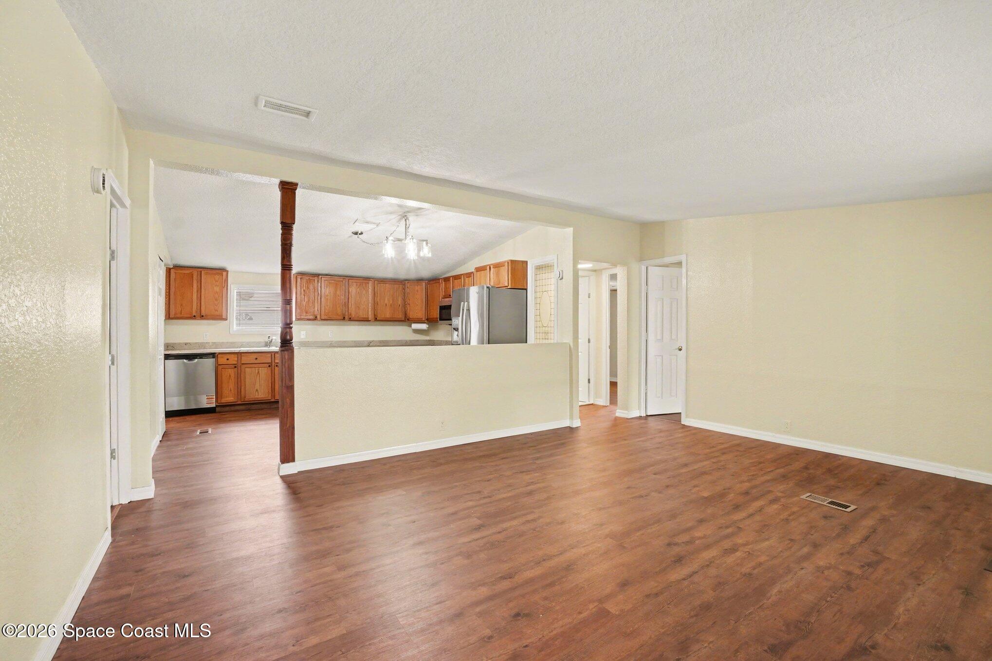 1639 Ridge Drive Cocoa, FL 32926 - Photo 4 of 27 004_file_2818