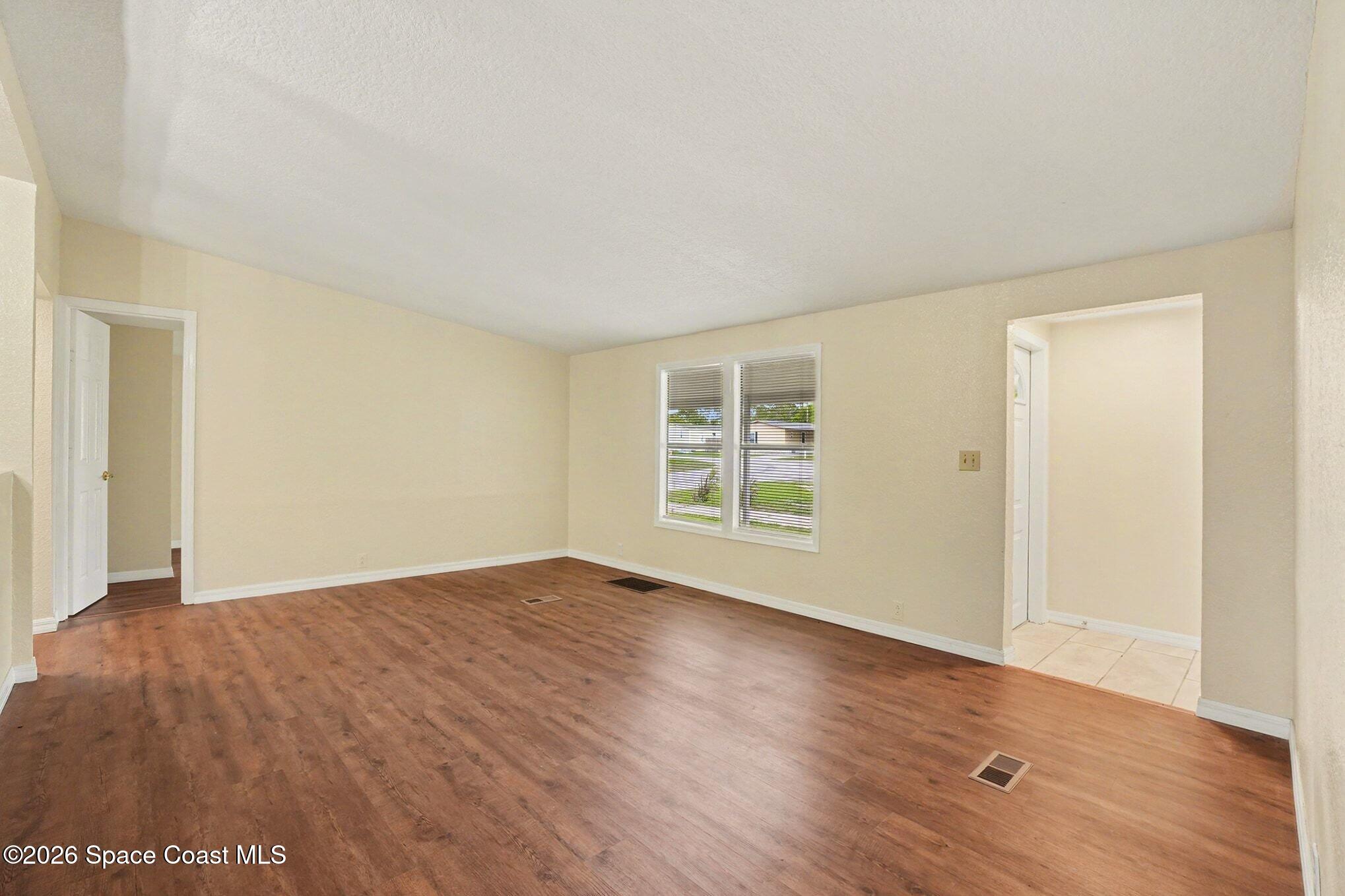 1639 Ridge Drive Cocoa, FL 32926 - Photo 5 of 27 005_file_7236