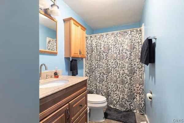 $215,940 | 93 Ripplebrook Lane, Manlius, NY 13116