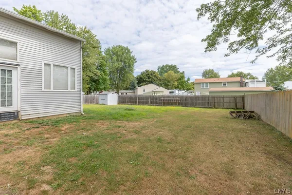 $215,940 | 93 Ripplebrook Lane, Manlius, NY 13116
