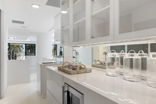 $6,950,000 | 529 South Flagler Drive, Unit TH3E, West Palm Beach, FL 33401