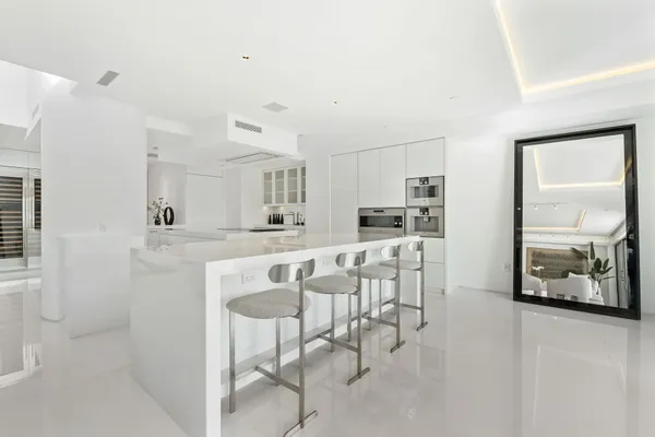 $6,950,000 | 529 South Flagler Drive, Unit TH3E, West Palm Beach, FL 33401