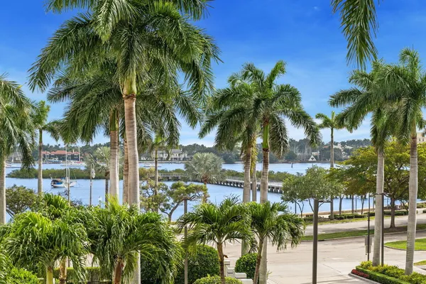 $6,950,000 | 529 South Flagler Drive, Unit TH3E, West Palm Beach, FL 33401