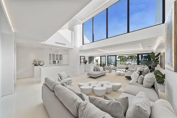 $6,950,000 | 529 South Flagler Drive, Unit TH3E, West Palm Beach, FL 33401