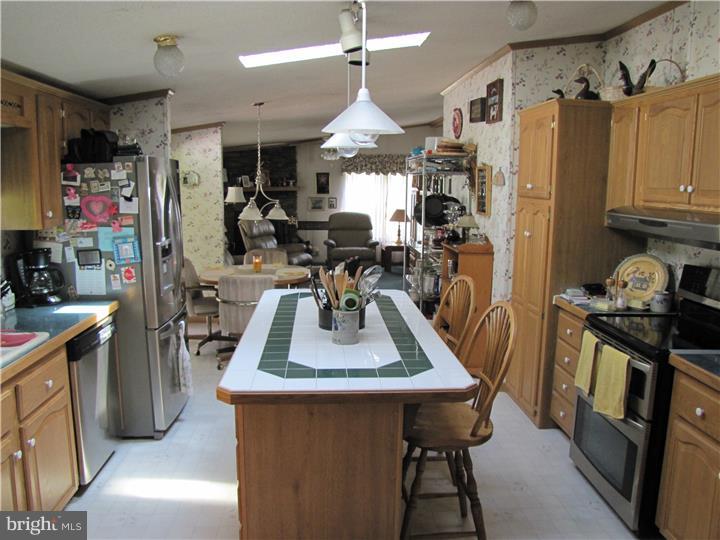 340 West Thatcher Road Quakertown, PA 18951 - Photo 11 of 19 Gallery Image 11