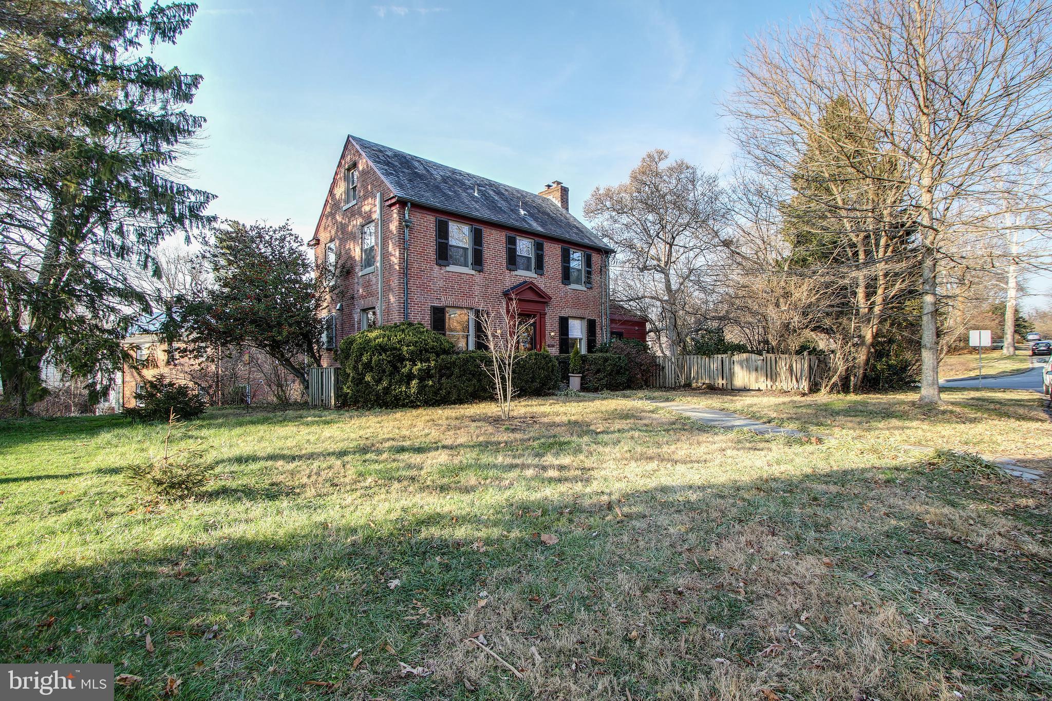 9418 Thornhill Road Silver Spring, MD 20901 - Photo 2 of 33