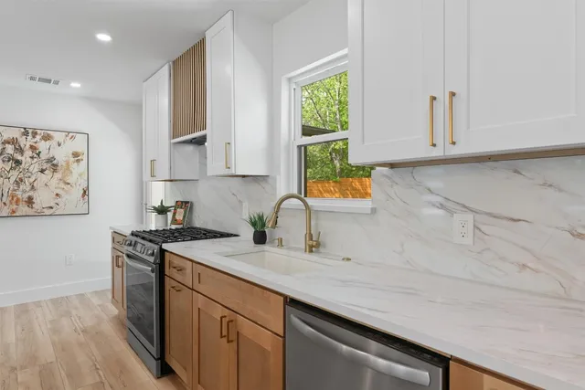 $3,100 | 5604 Overbrook Drive, Austin, TX 78723