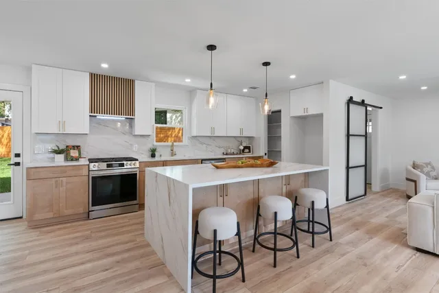 $3,100 | 5604 Overbrook Drive, Austin, TX 78723