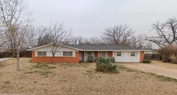 $3,300 | 2626 Garfield Avenue, Abilene, TX 79601