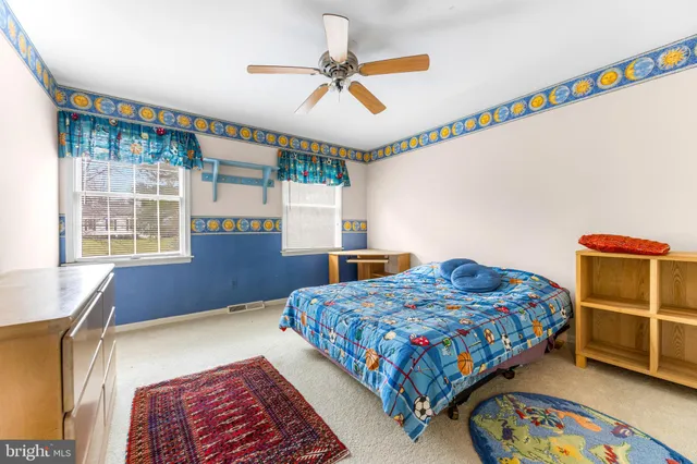 $950,000 | 6 Jonathans Court, Cockeysville, MD 21030