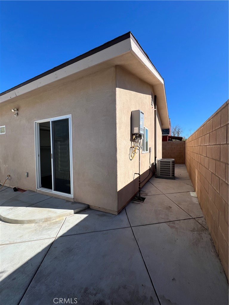 2357 Ellen Street Colton, CA 92324 - Photo 14 of 15