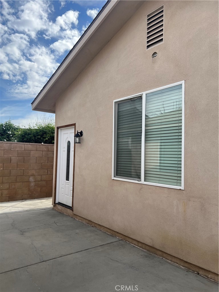 2357 Ellen Street Colton, CA 92324 - Photo 3 of 15