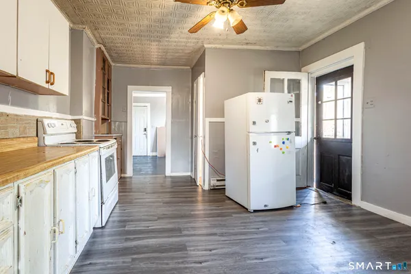 $299,000 | 17 Hawthorne Terrace, Torrington, CT 06790