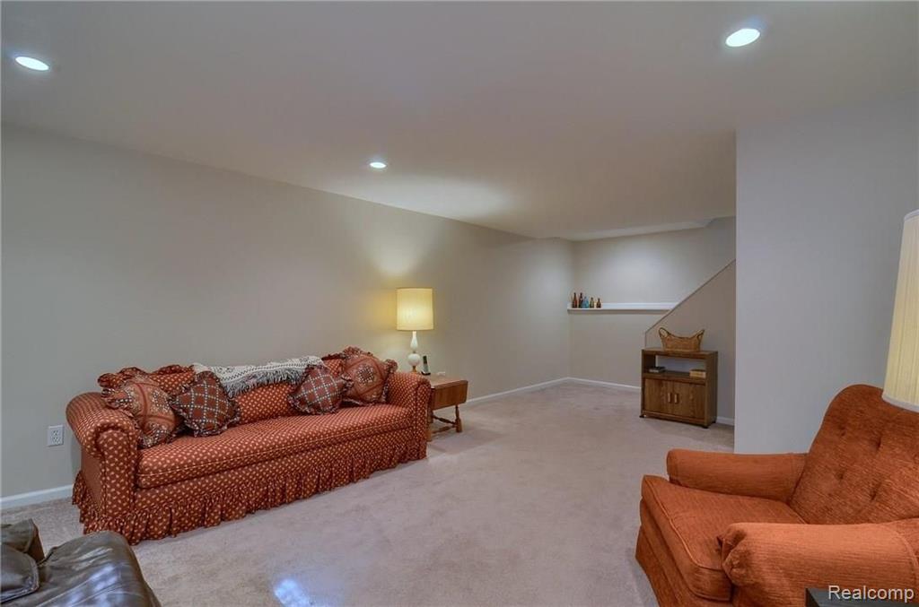 1472 Saddle Lane, Unit 167 Rochester Hills, MI 48306 - Photo 32 of 34