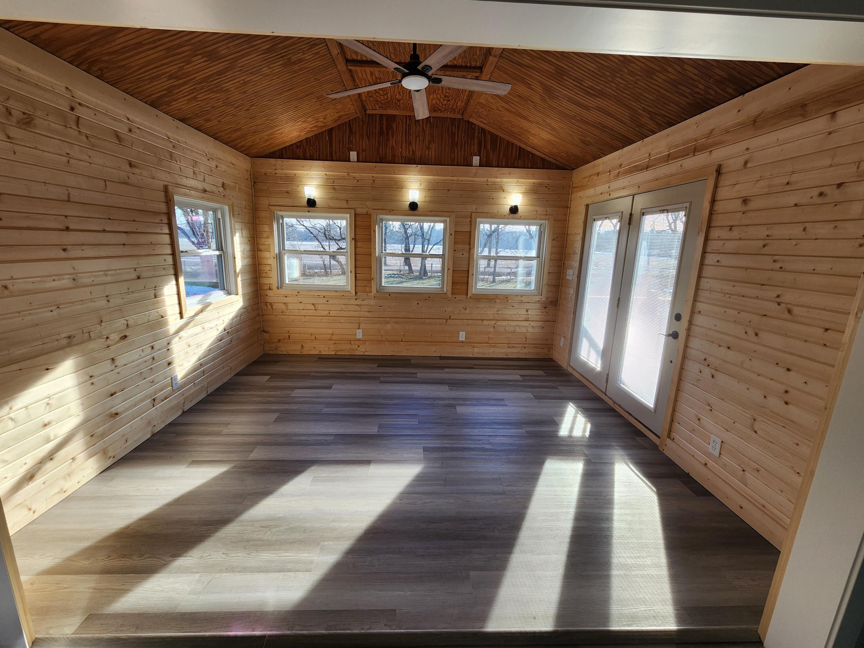 N9523 Sunset Drive Troy, WI 53120 - Photo 20 of 38 Sunroom