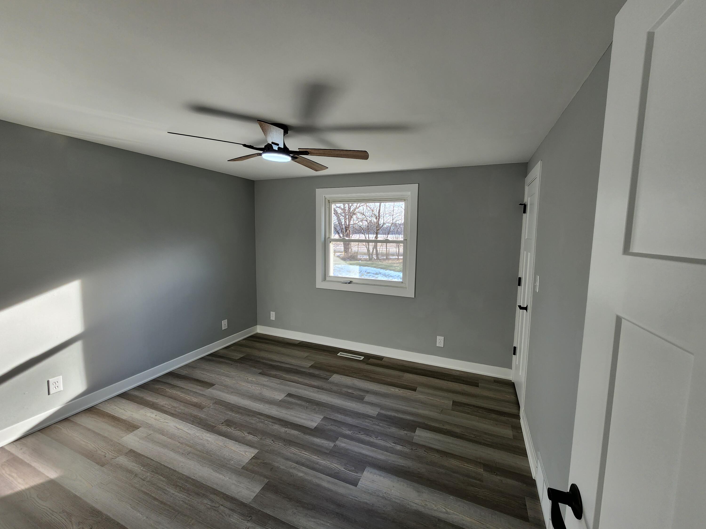 N9523 Sunset Drive Troy, WI 53120 - Photo 23 of 38 Master Bedroom