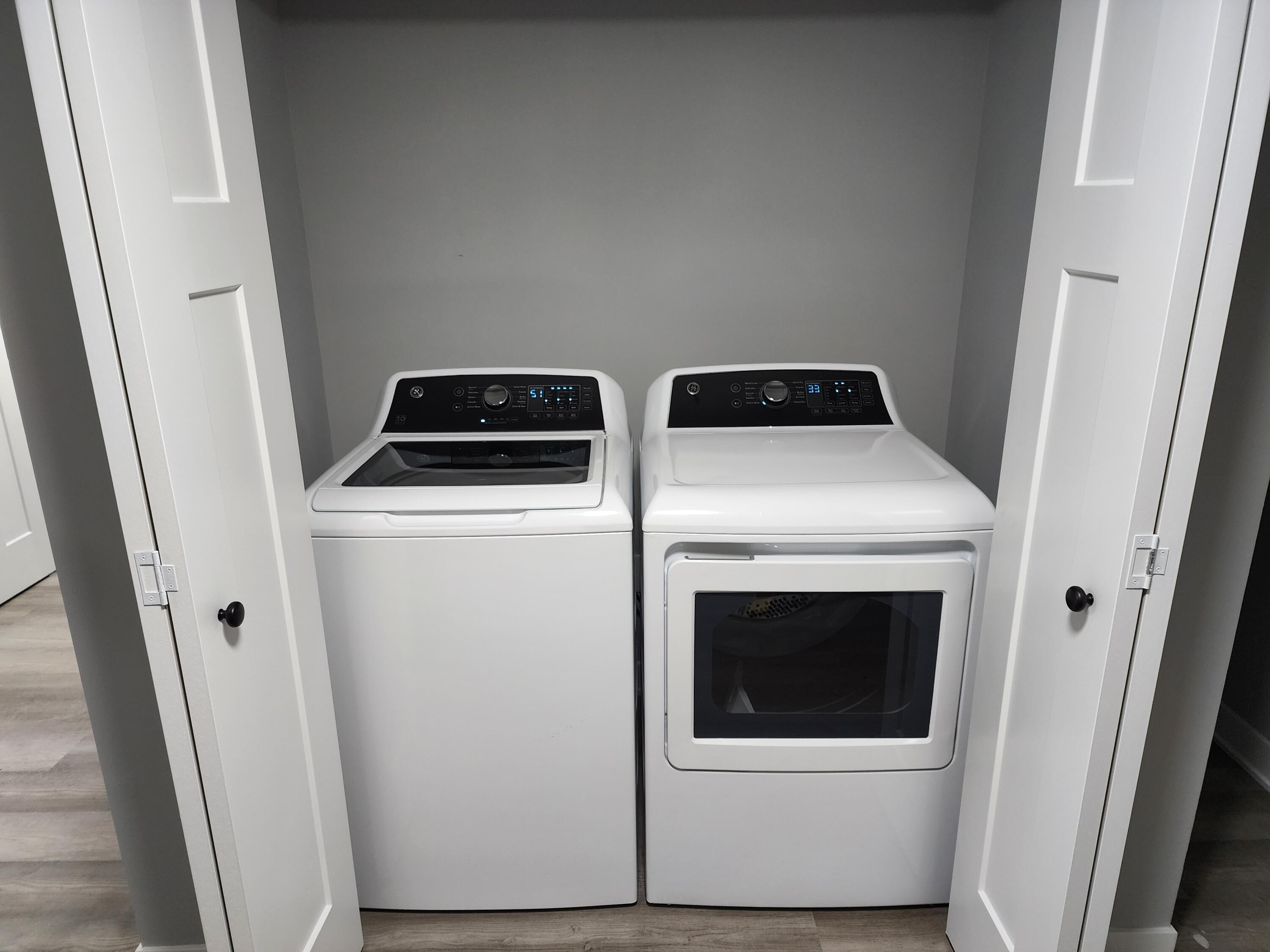 N9523 Sunset Drive Troy, WI 53120 - Photo 36 of 38 Laundry Closet