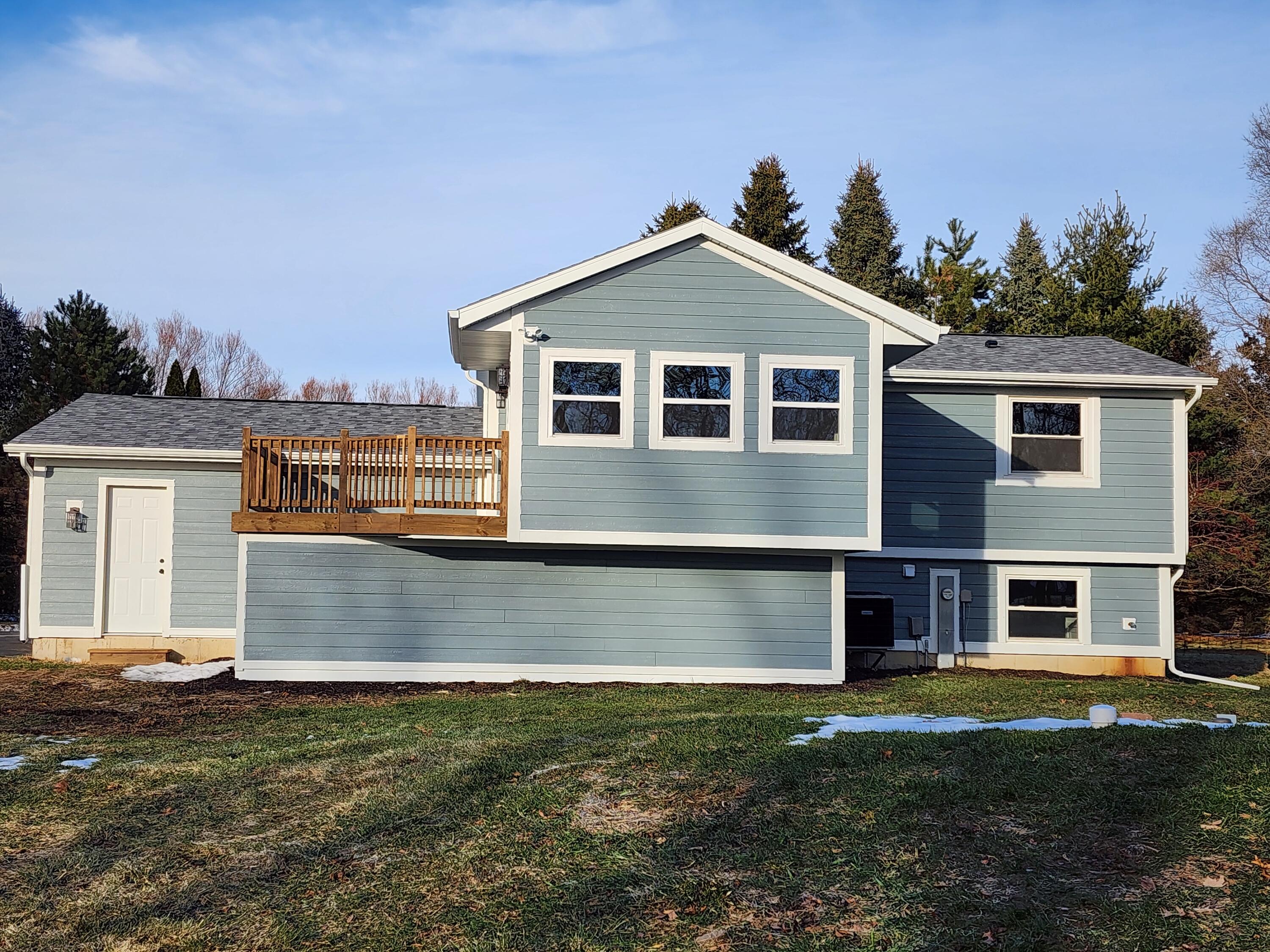 N9523 Sunset Drive Troy, WI 53120 - Photo 6 of 38 Back