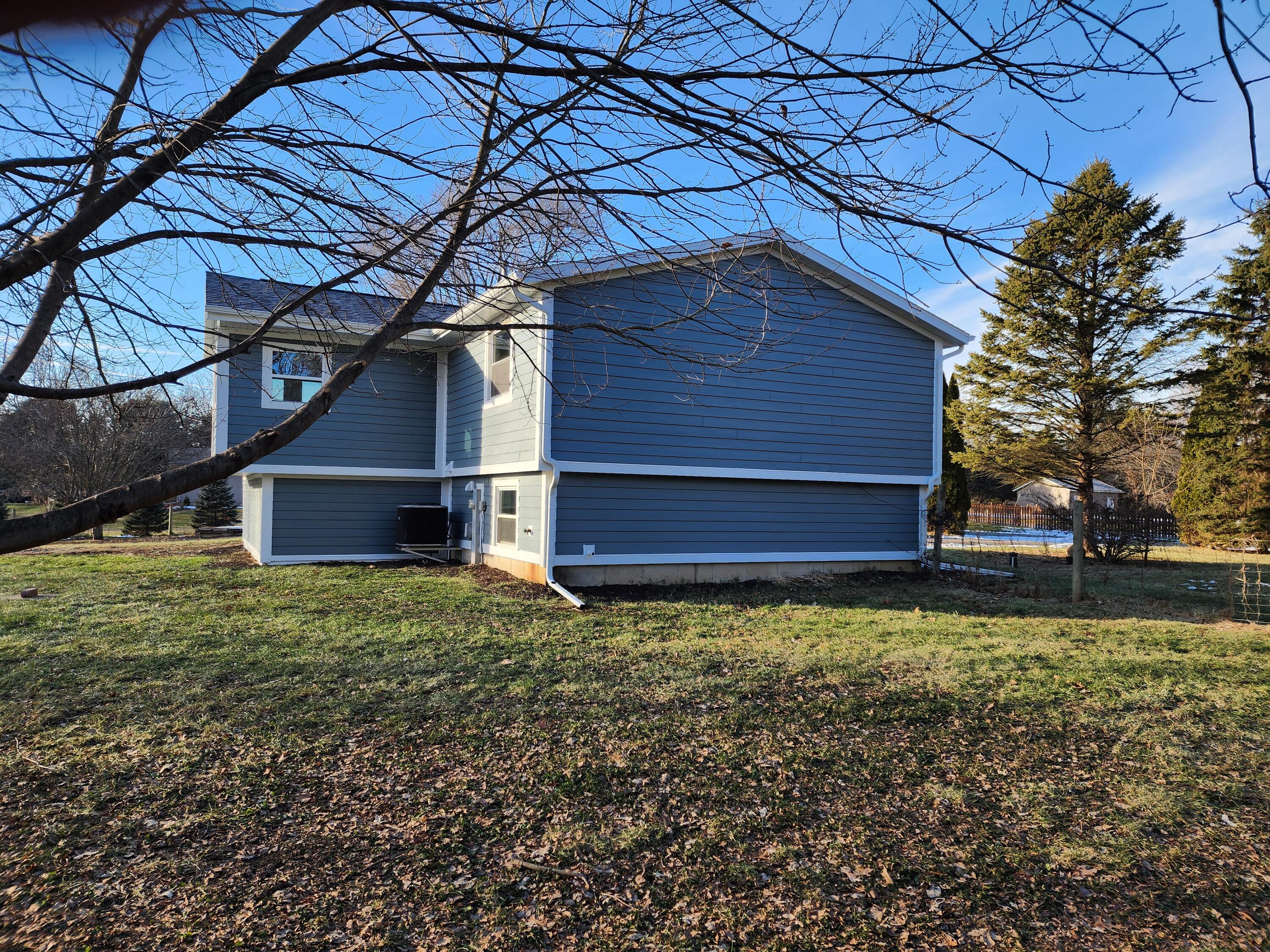 N9523 Sunset Drive Troy, WI 53120 - Photo 7 of 38 East Side