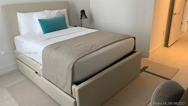 $2,500 | 4010 South Ocean Drive, Unit R401, Hollywood, FL 33019