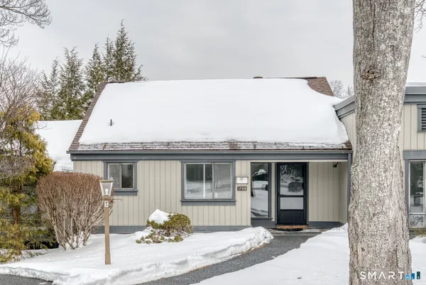 $349,900 | 170 Heritage Village, Unit B, Southbury, CT 06488