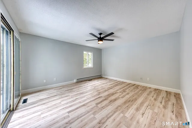 $359,900 | 170 Heritage Village, Unit B, Southbury, CT 06488