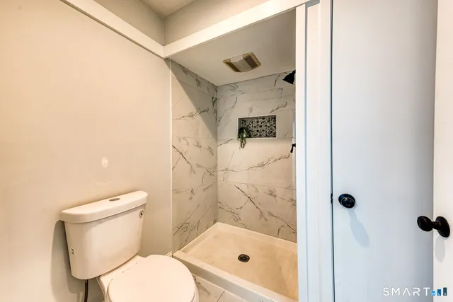 $359,900 | 170 Heritage Village, Unit B, Southbury, CT 06488